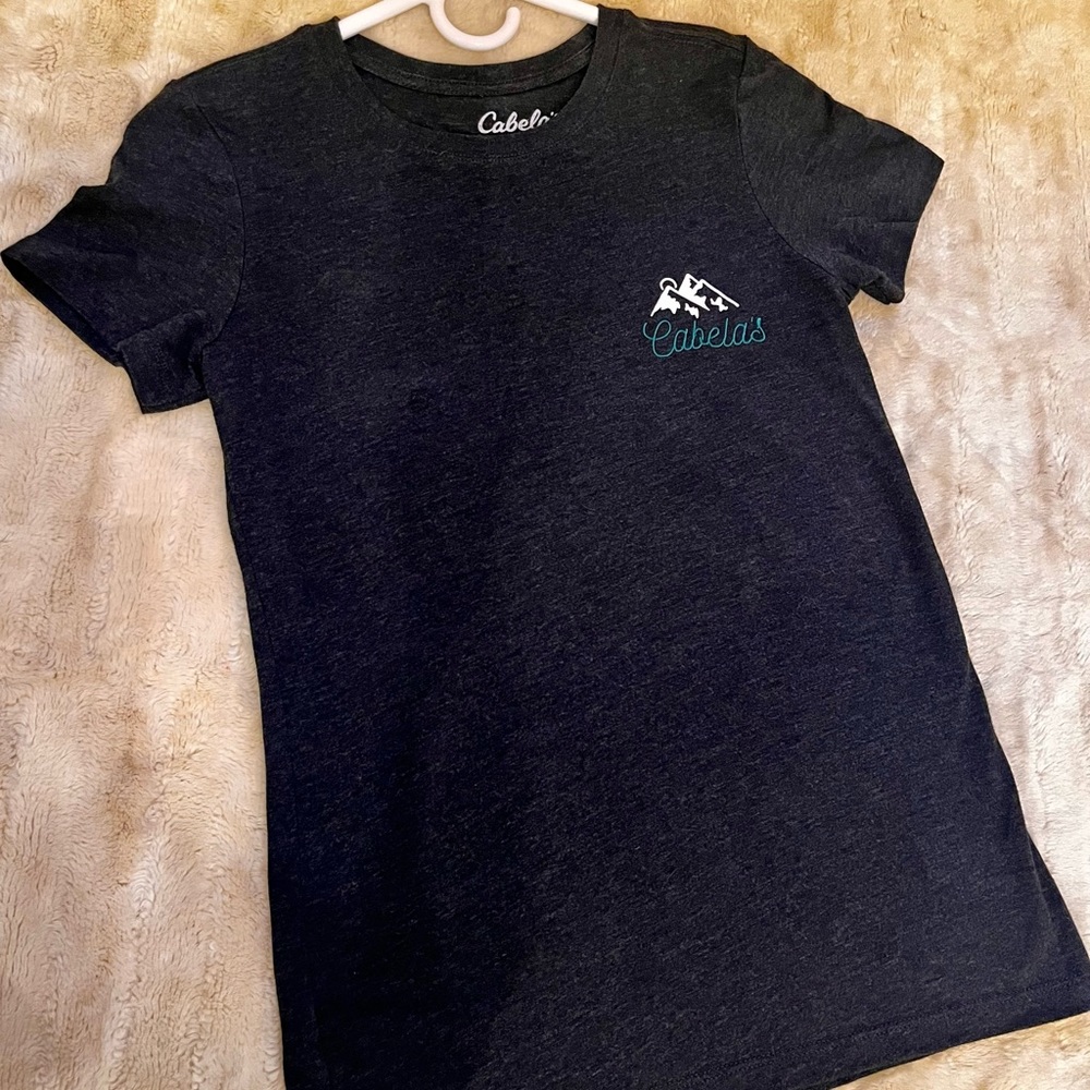 Cabela’s Woman’s Soft T-Shirt, Size Small, Never Worn/Execellent Condtion!